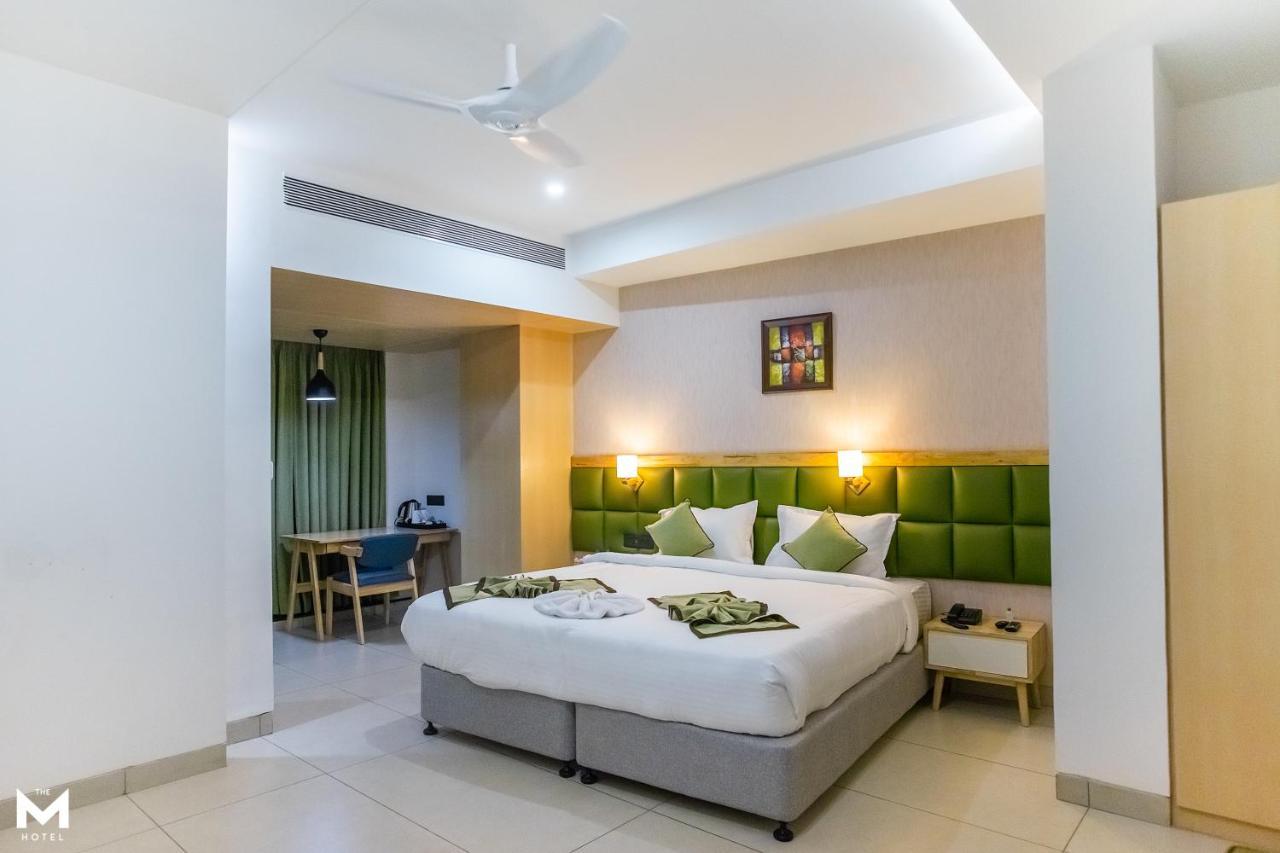 The M Hotel Rāipur Εξωτερικό φωτογραφία