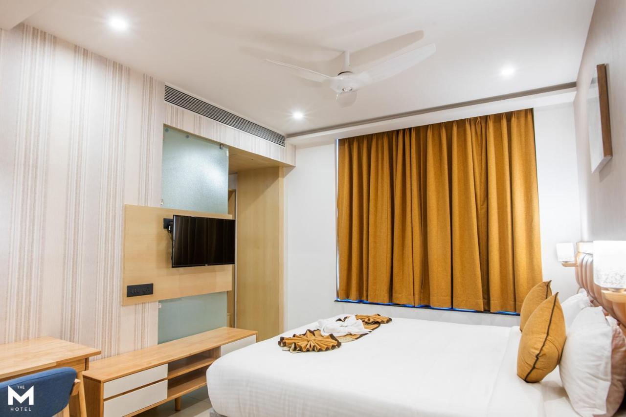 The M Hotel Rāipur Εξωτερικό φωτογραφία