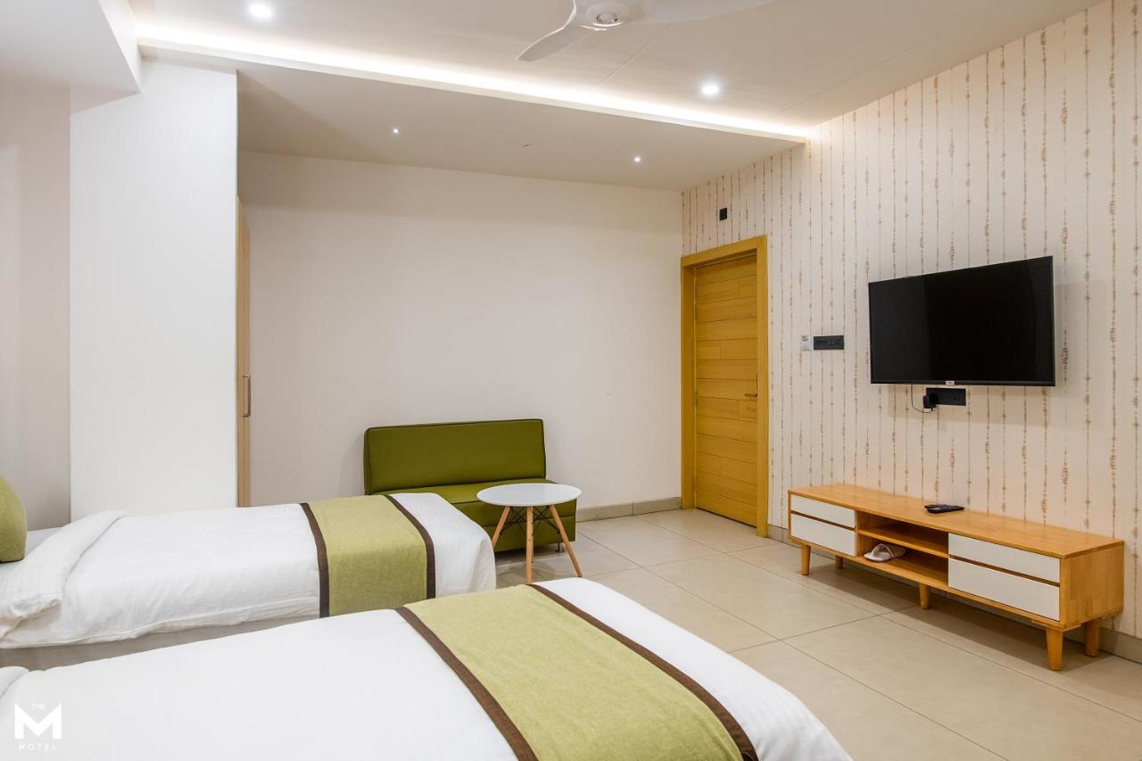 The M Hotel Rāipur Εξωτερικό φωτογραφία